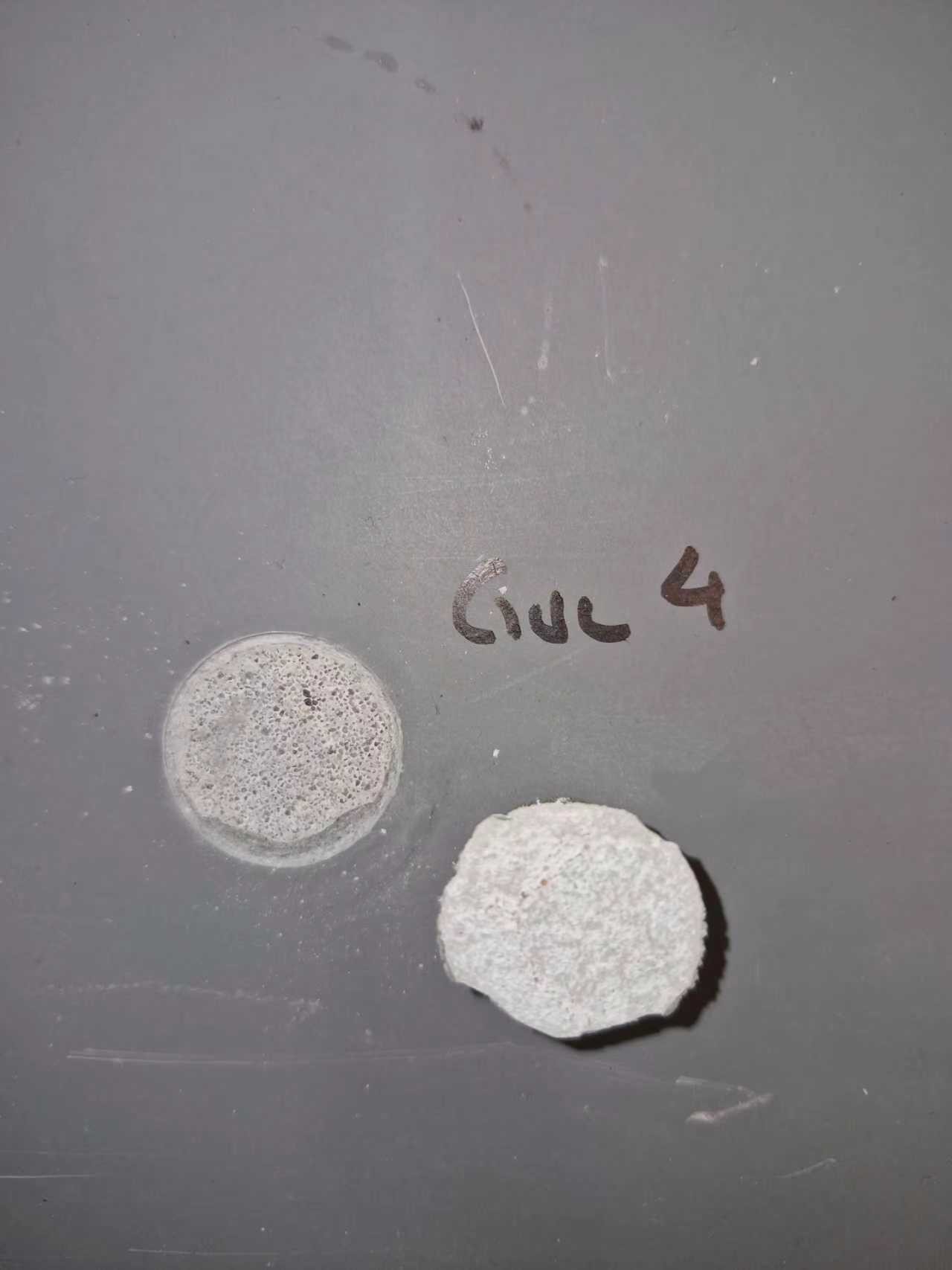 Dolly-test Gul 4 – 6,45 MPa, brott 100% i betongen